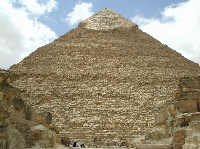 Pyramida
